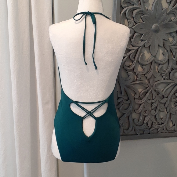 Isabella Rose Swim, L - Picture 2 of 5